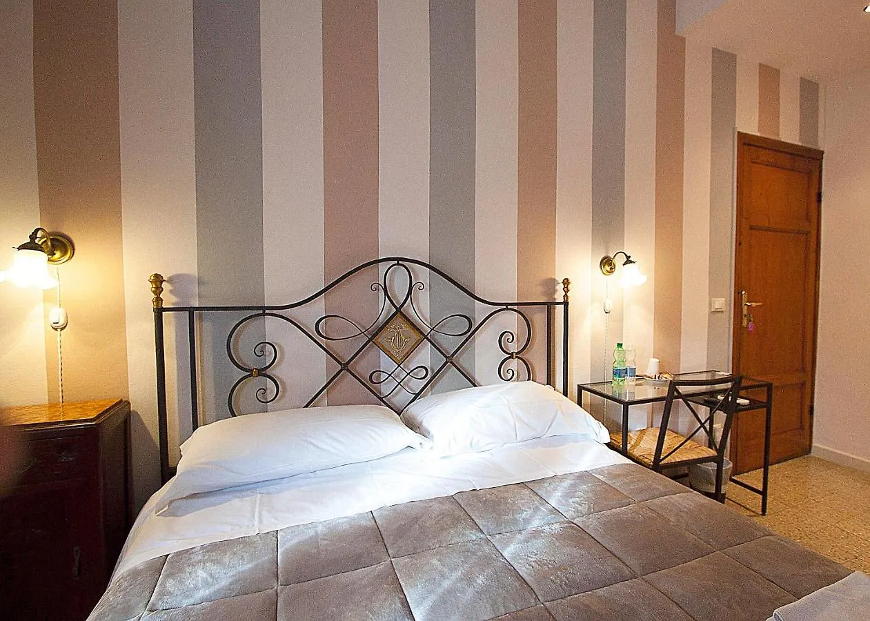 Il Fiore All'Occhiello Lucca Bed & Breakfast