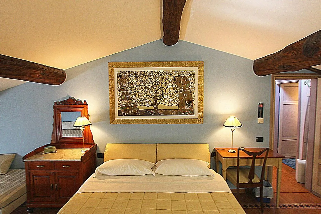 Bed & Breakfast Il Fiore All'Occhiello Lucca Italy